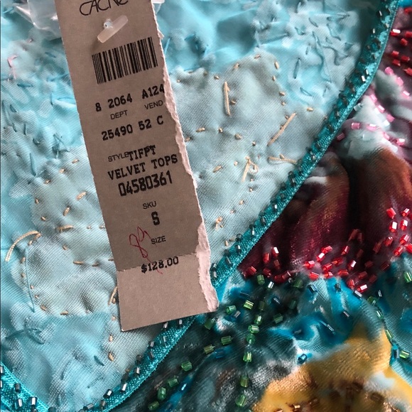 Never worn before - Picture 2 of 5